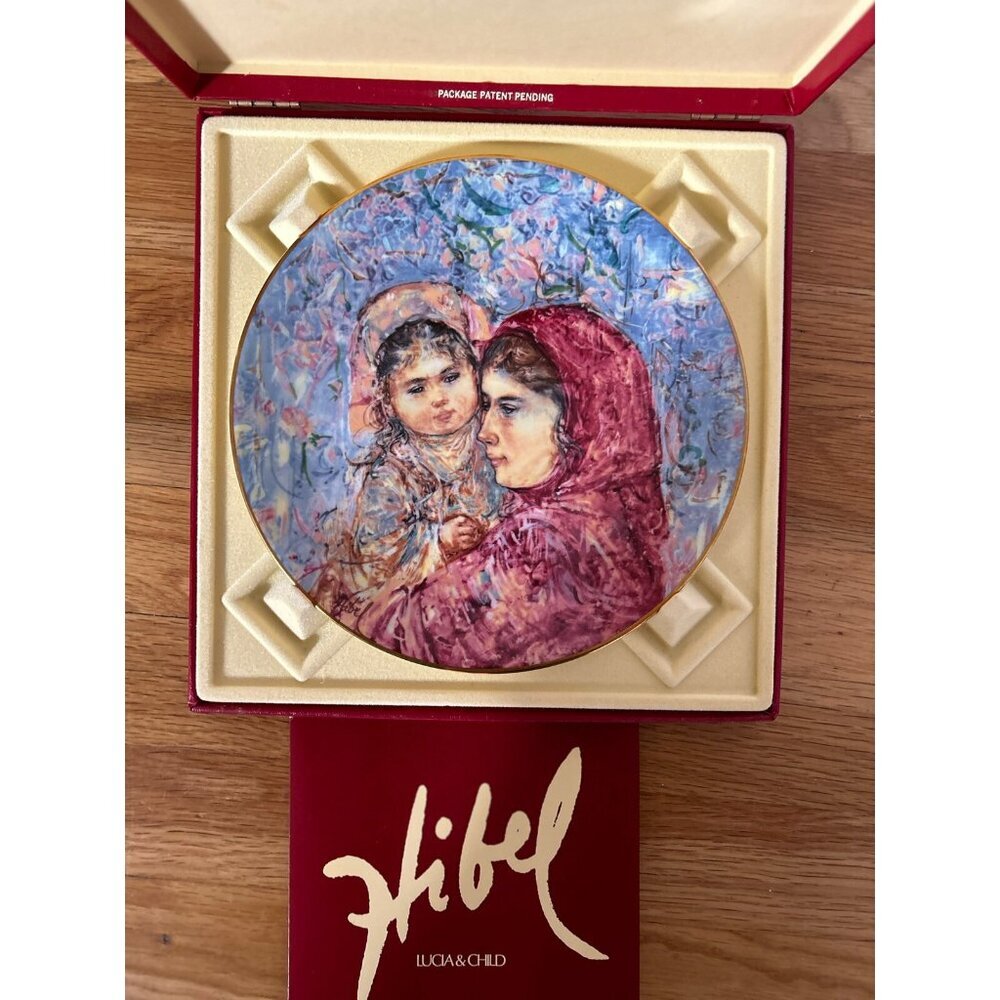 Royal Doulton Lucia and Child Collector Plate by Edna Hibel # 4051​
